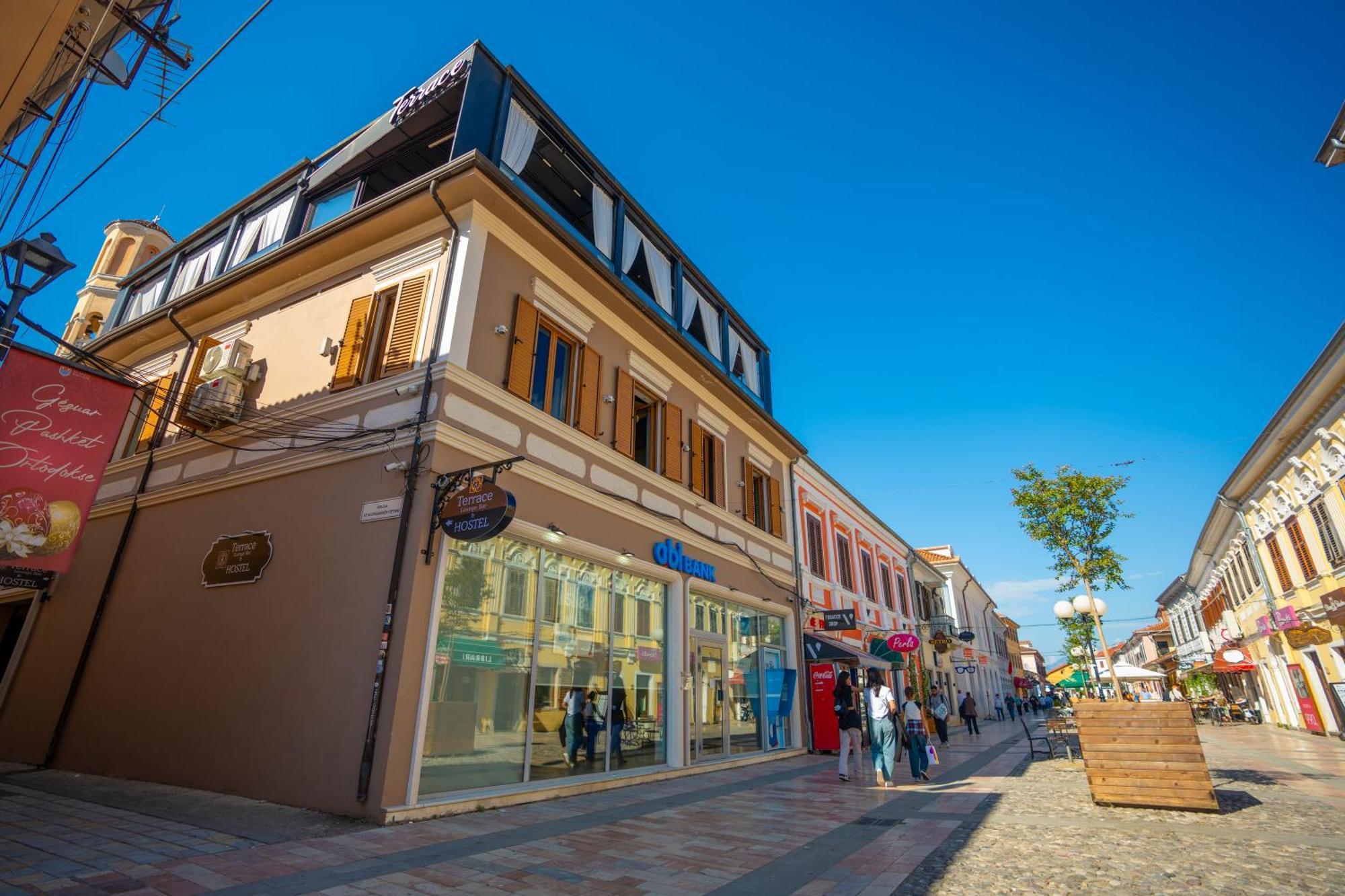 Terrace Hostel & Lounge Bar Shkoder Bagian luar foto